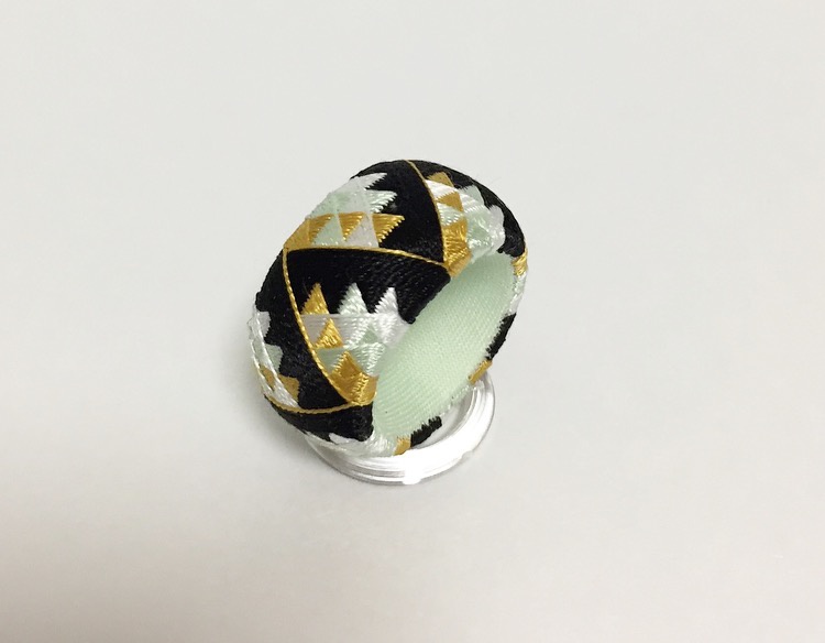 左【膝丸】 右【髭切】加賀指ぬき