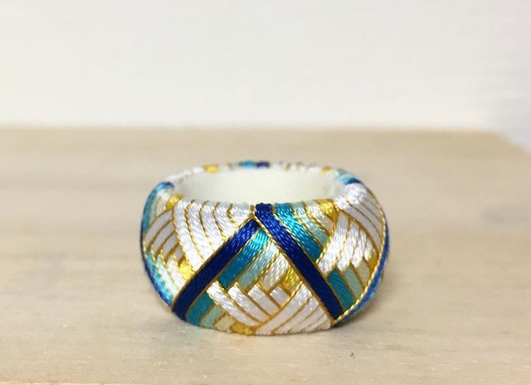 左【太鼓鐘貞宗 】右【燭台切光忠】 加賀指ぬき