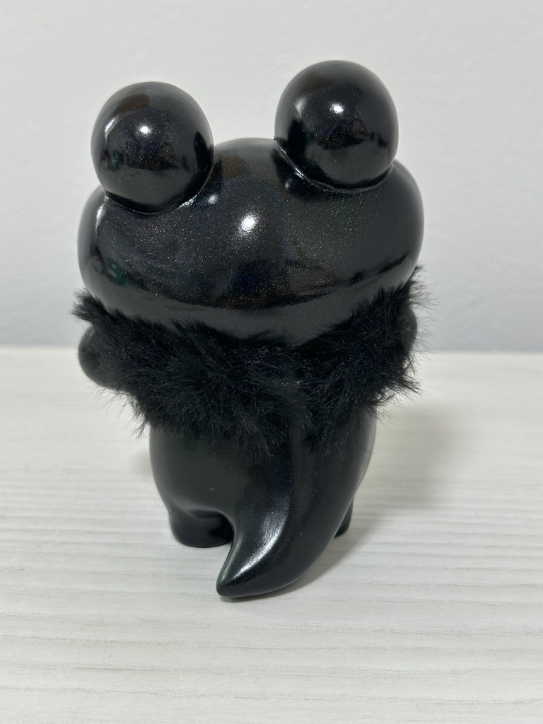 【ぶらっくれいんぼー(ゴールド)】ソフビ