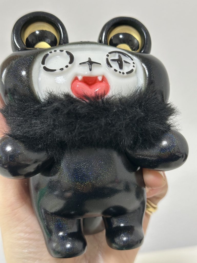 【ぶらっくれいんぼー(ゴールド)】ソフビ