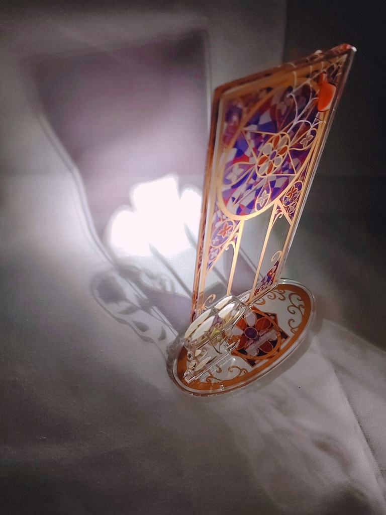 ステンドグラス風アクリルジオラマ