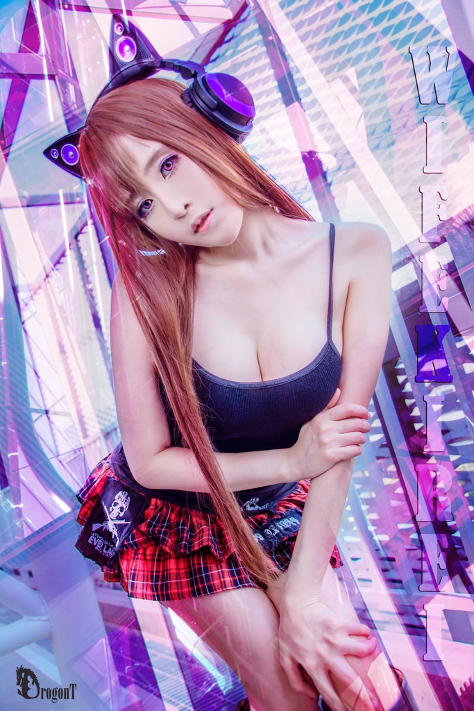Axent wear girl