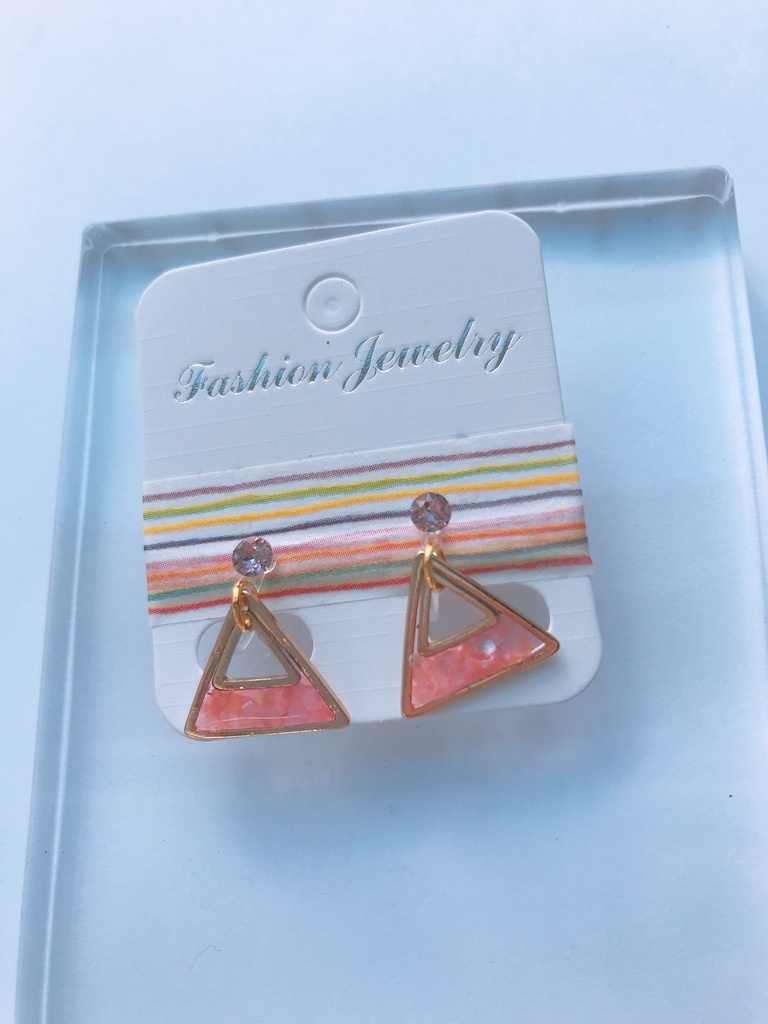 クラッシュシェルイヤリング(ピンク)