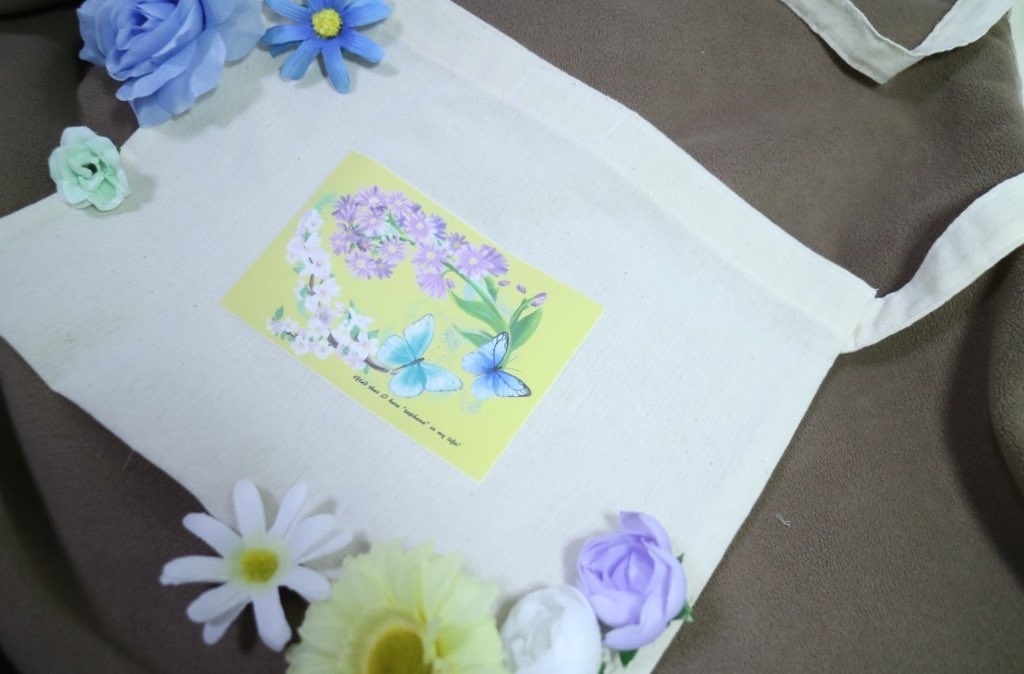 タジハナイメージサコッシュ