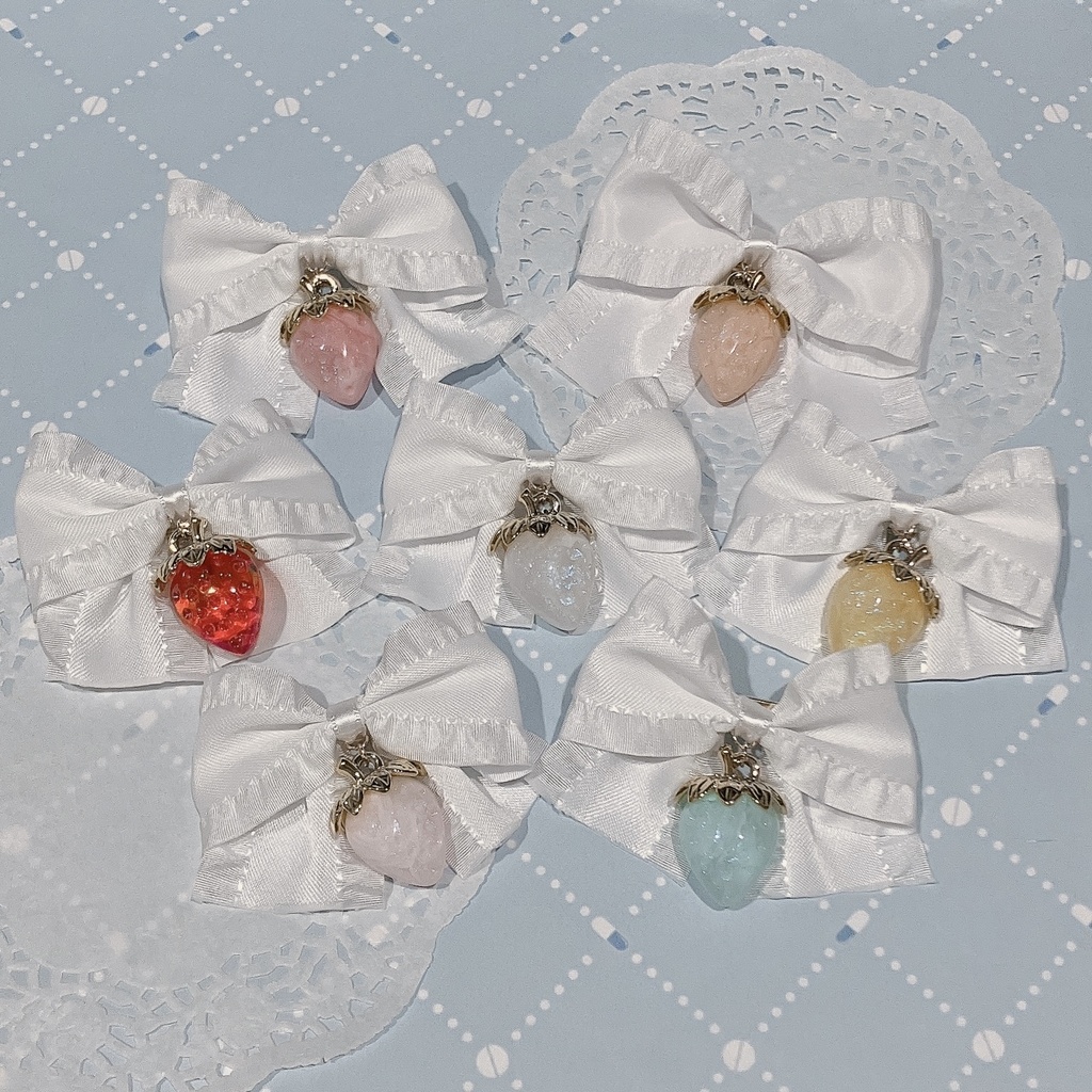 いちごの魔法　白