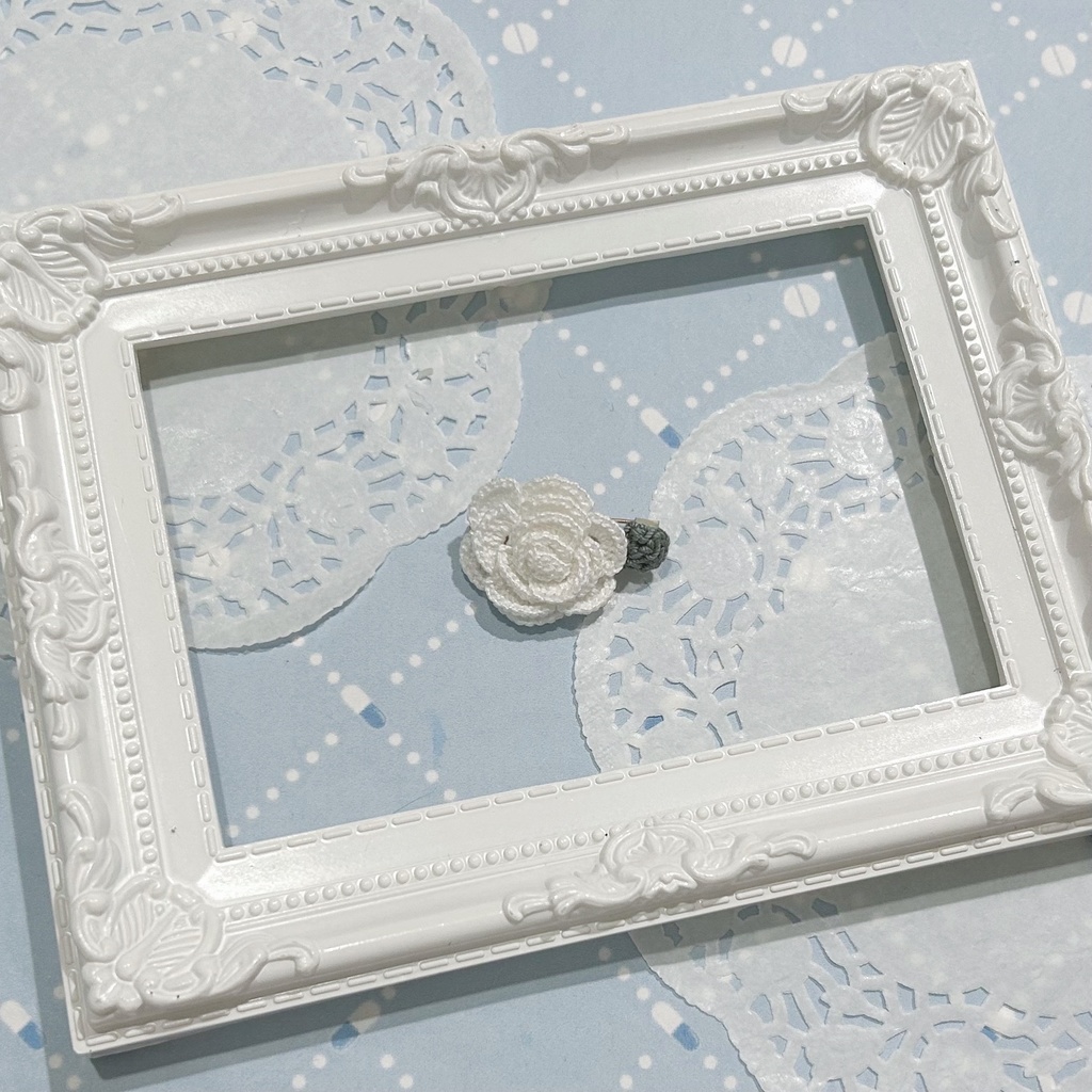 糸の魔法 ブローチ