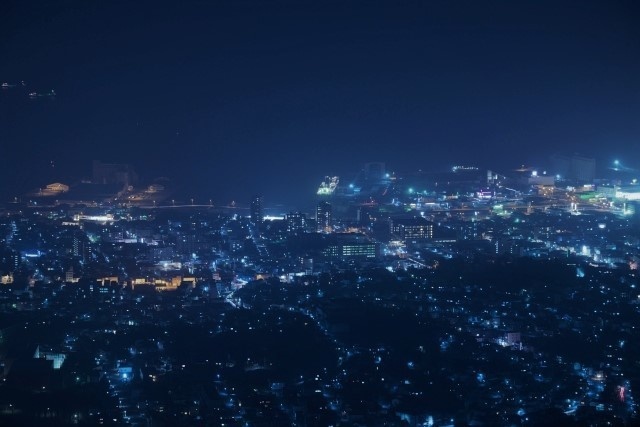 Deep sea city