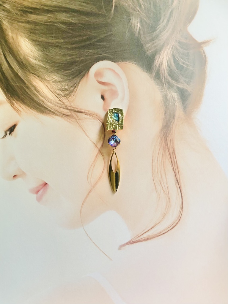 【FGO】ギルガメッシュ(術) イメージカラーピアス(イヤリング)