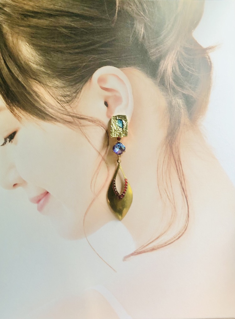 【FGO】ギルガメッシュ(術) イメージカラーピアス(イヤリング)