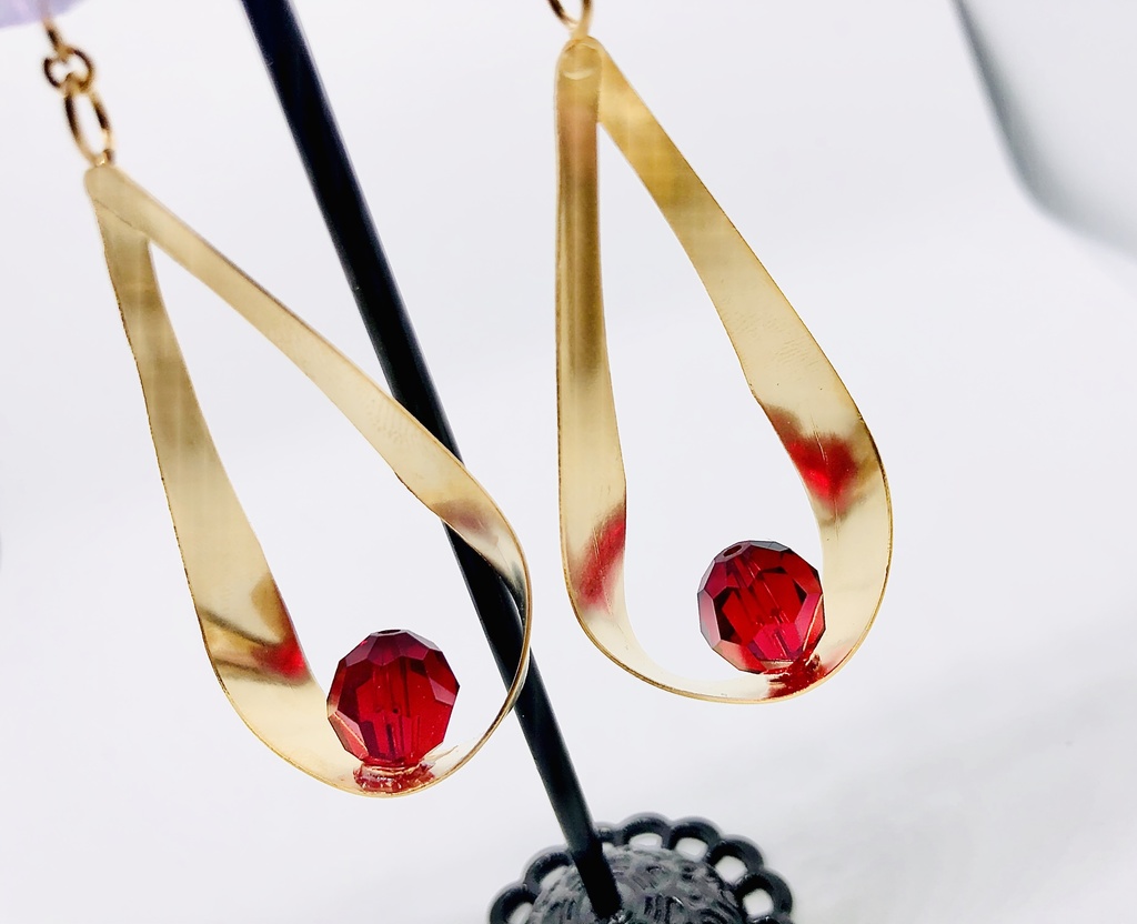 【FGO】ギルガメッシュ(術)イメージカラーピアス(イヤリング)