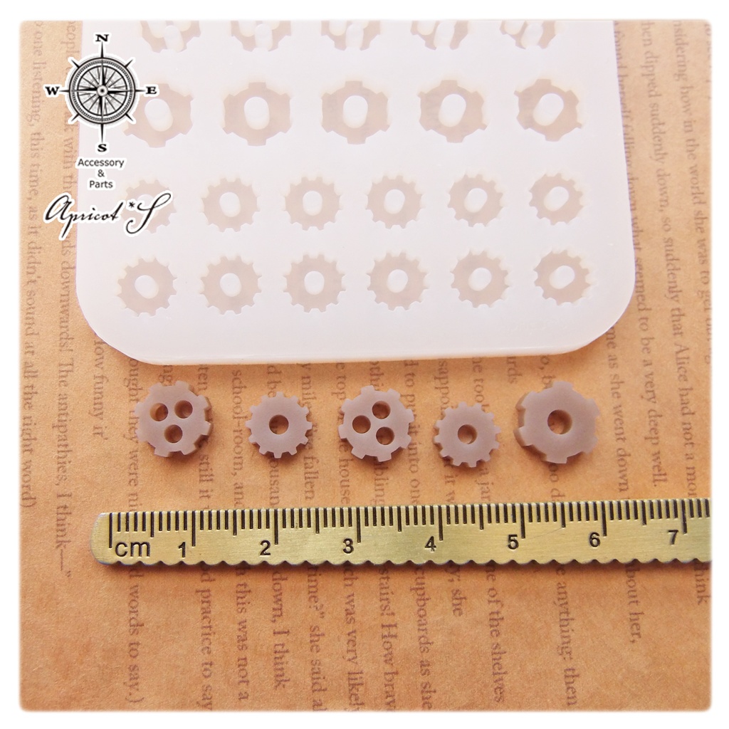 【★オリジナル】 歯車 スチームパンク 沢山作れる シリコンモールド 型 (1個)