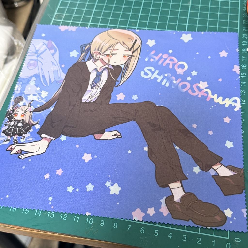 学マスおっきいメガネ拭き