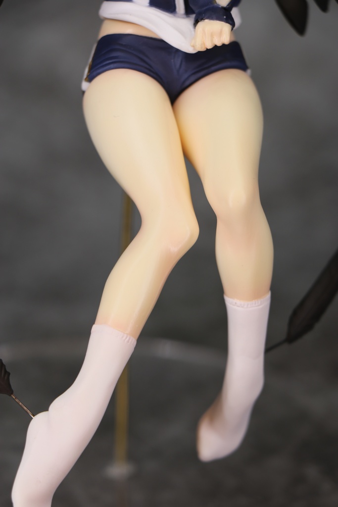 羽川ハスミ(体操服 1/7スケール ガレージキット