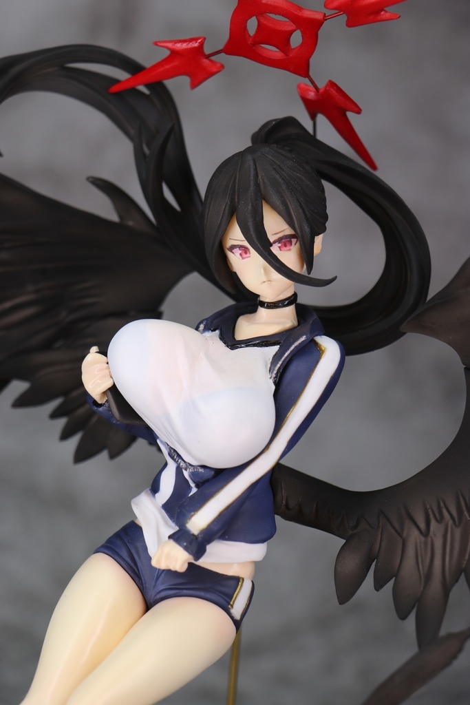 羽川ハスミ(体操服 1/7スケール ガレージキット