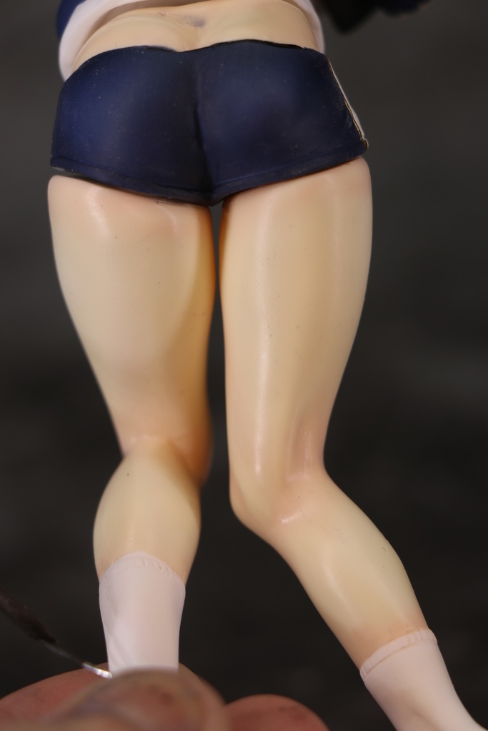羽川ハスミ(体操服 1/7スケール ガレージキット