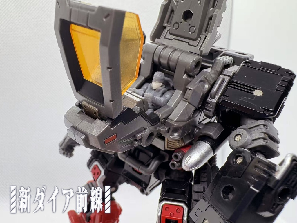 新ダイア前線 キャラ02 コスプレキャラ ダンボールに潜む傭兵