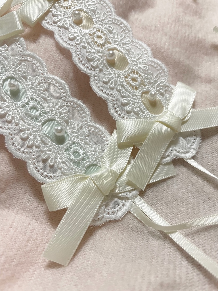 レースのヘッドドレス