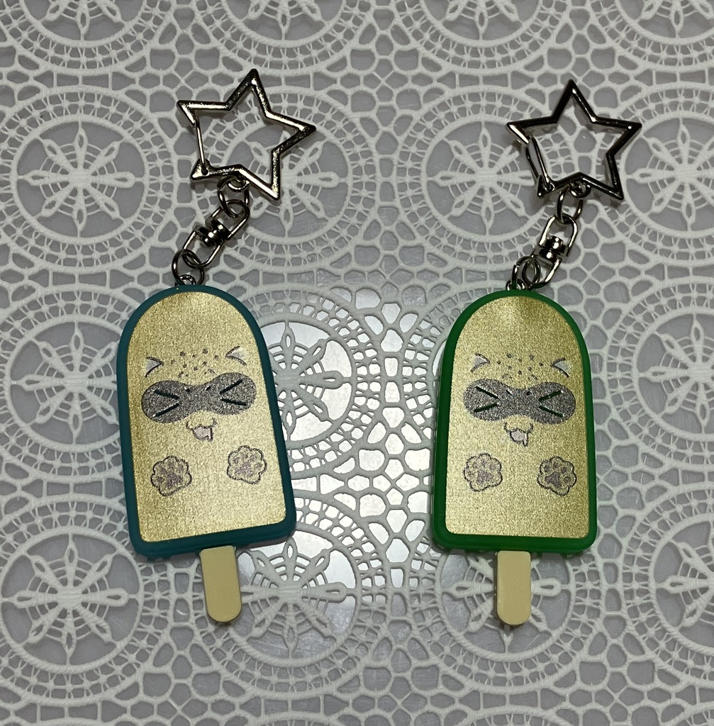 アイス型蓄光ラバーキーホルダー