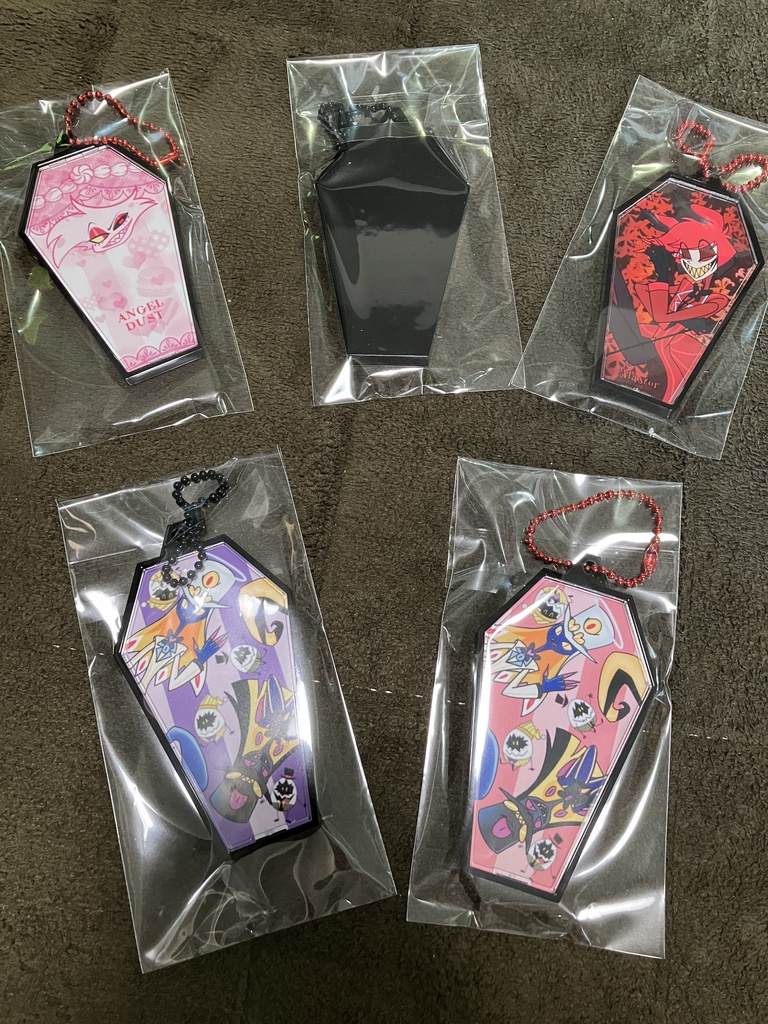 ハズビンホテル棺型キーホルダー