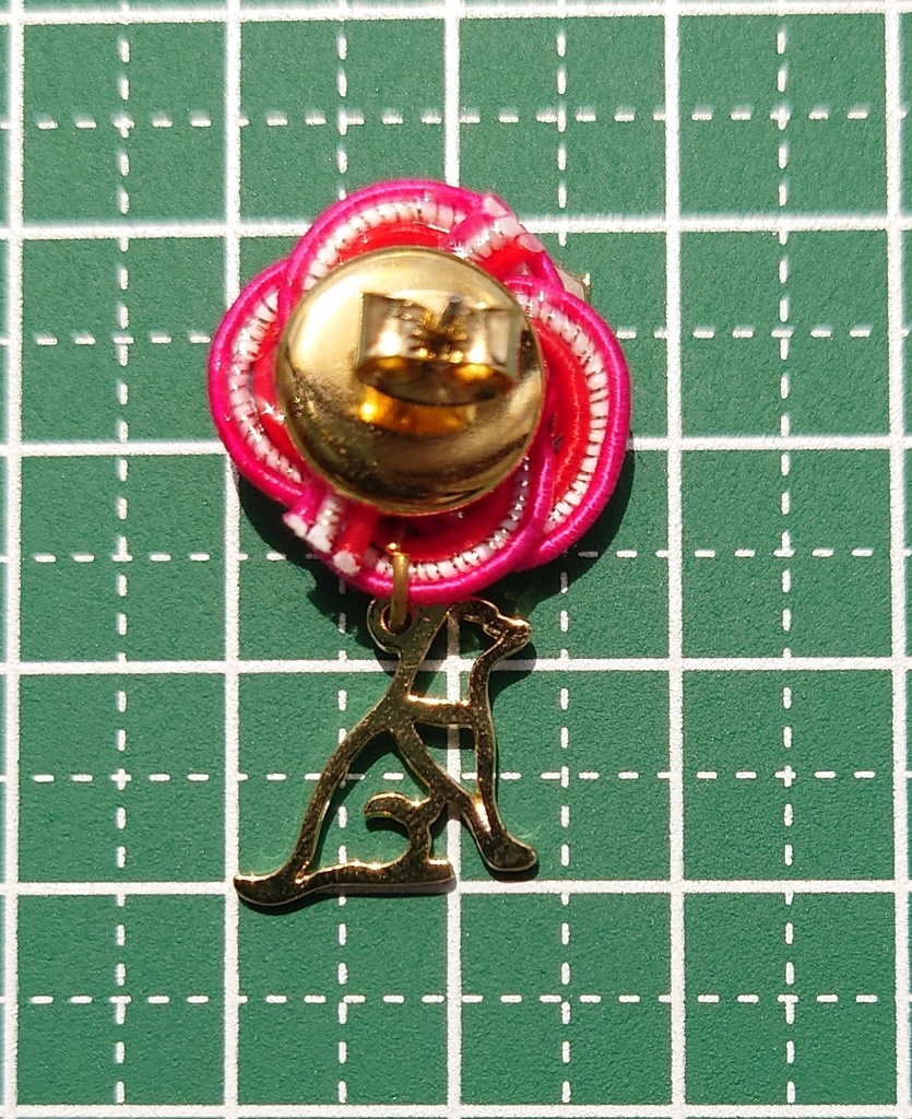 上エ地圭二イメージピアス