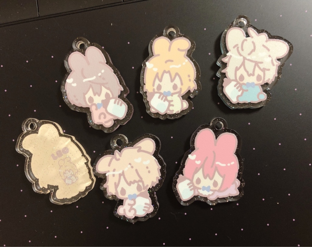 べびーないつきらきらアクリルチャーム