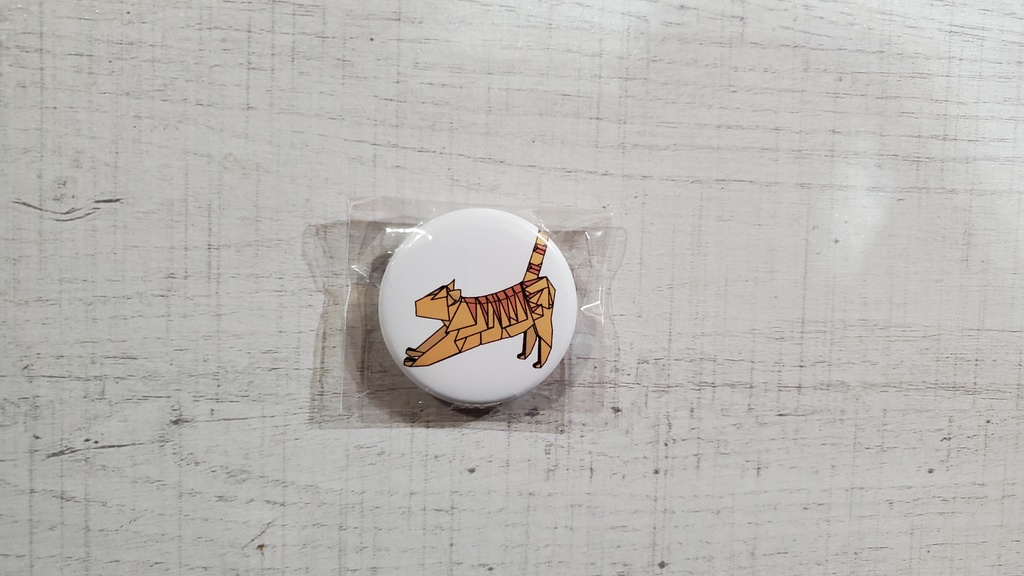 缶バッヂ 「猫と竜の折り紙展示会」