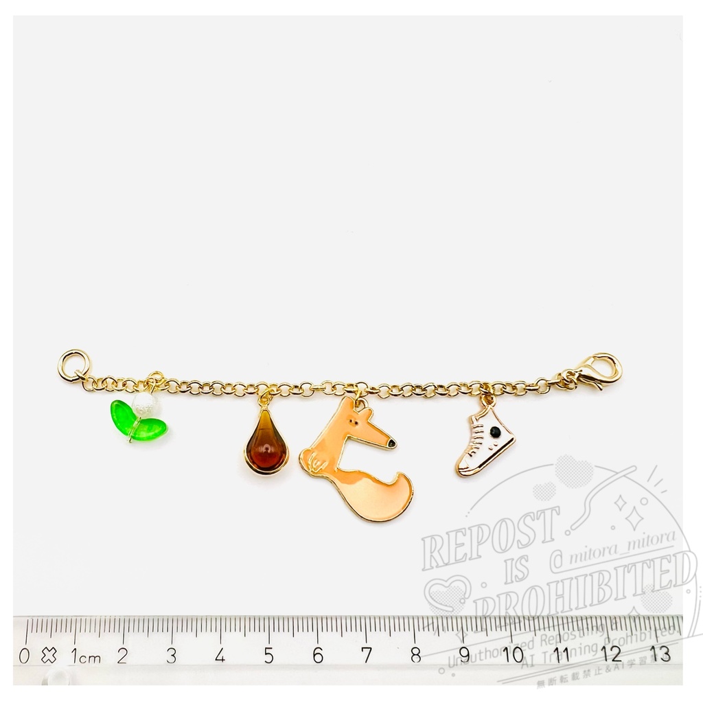 LEOイメージバッグチャーム