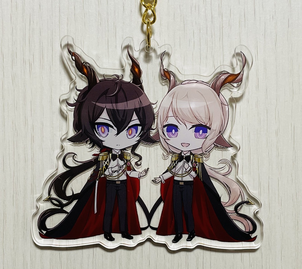 エーベンホルツ＆クライデ アクリルキーホルダー B