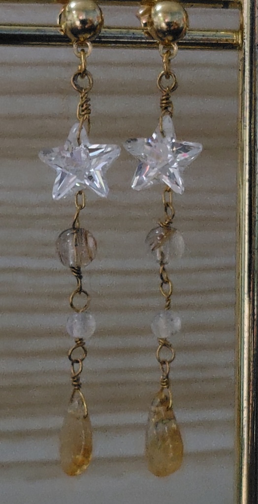 ☆と善イメージのピアス