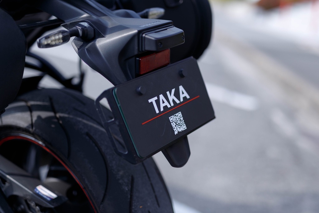 バイク用ナンバープレートカバー SNS QRコード作成いたします。 プレート 2枚セット