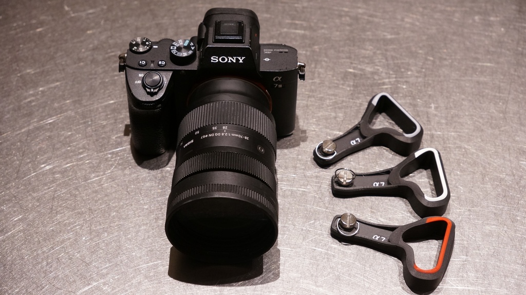 SONY α7用 小指安定の追加グリップ