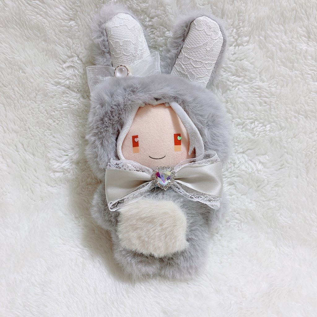 グレーのうさぎさん