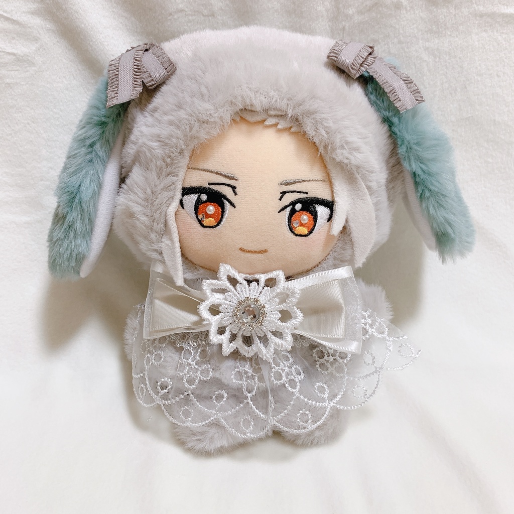 グレー×ブルーの垂れ耳うさぎ