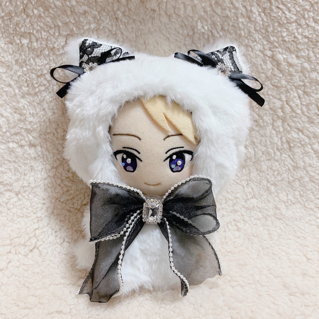 ちょっと背伸びなにゃんこ