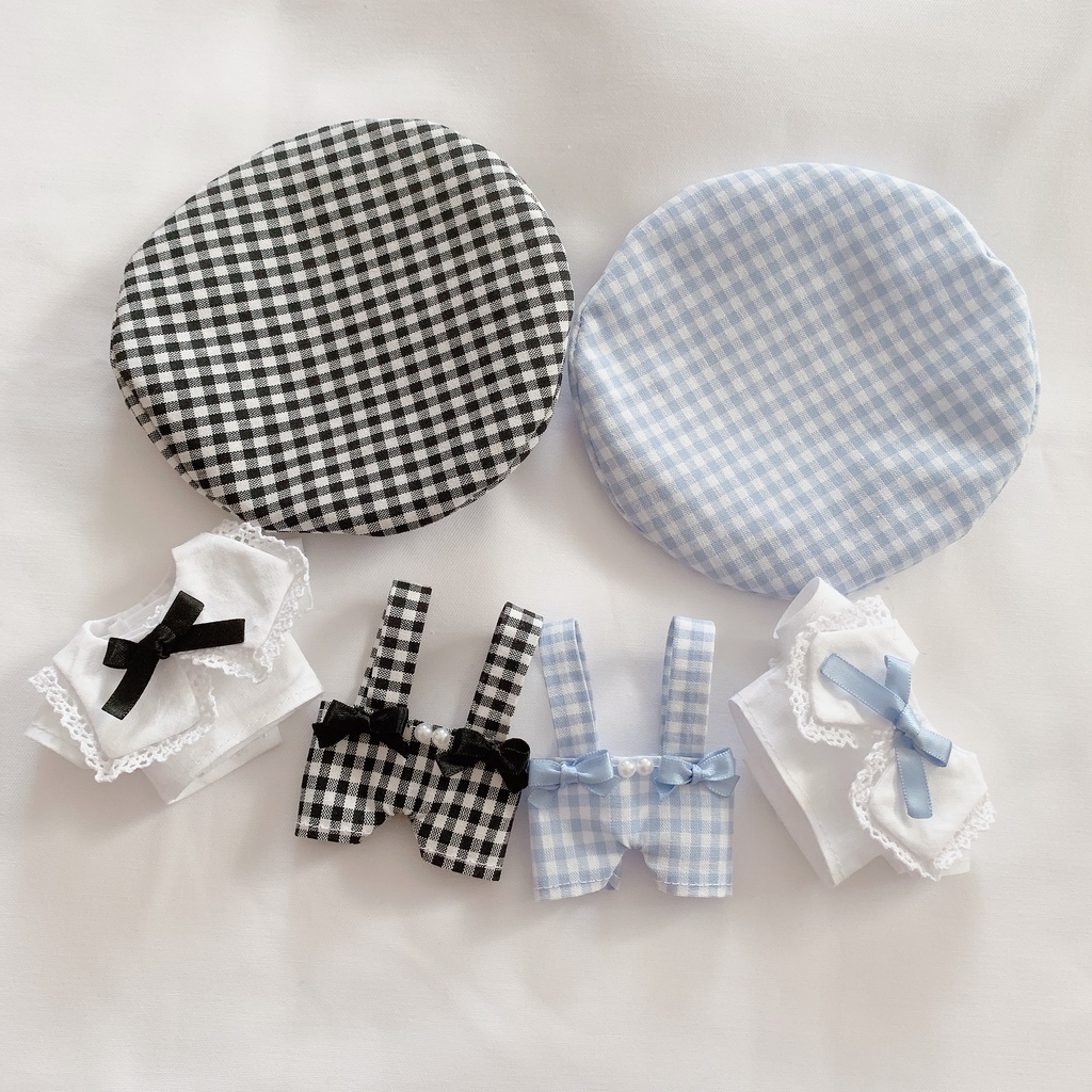 チェックなベレー帽とサロペットのセット