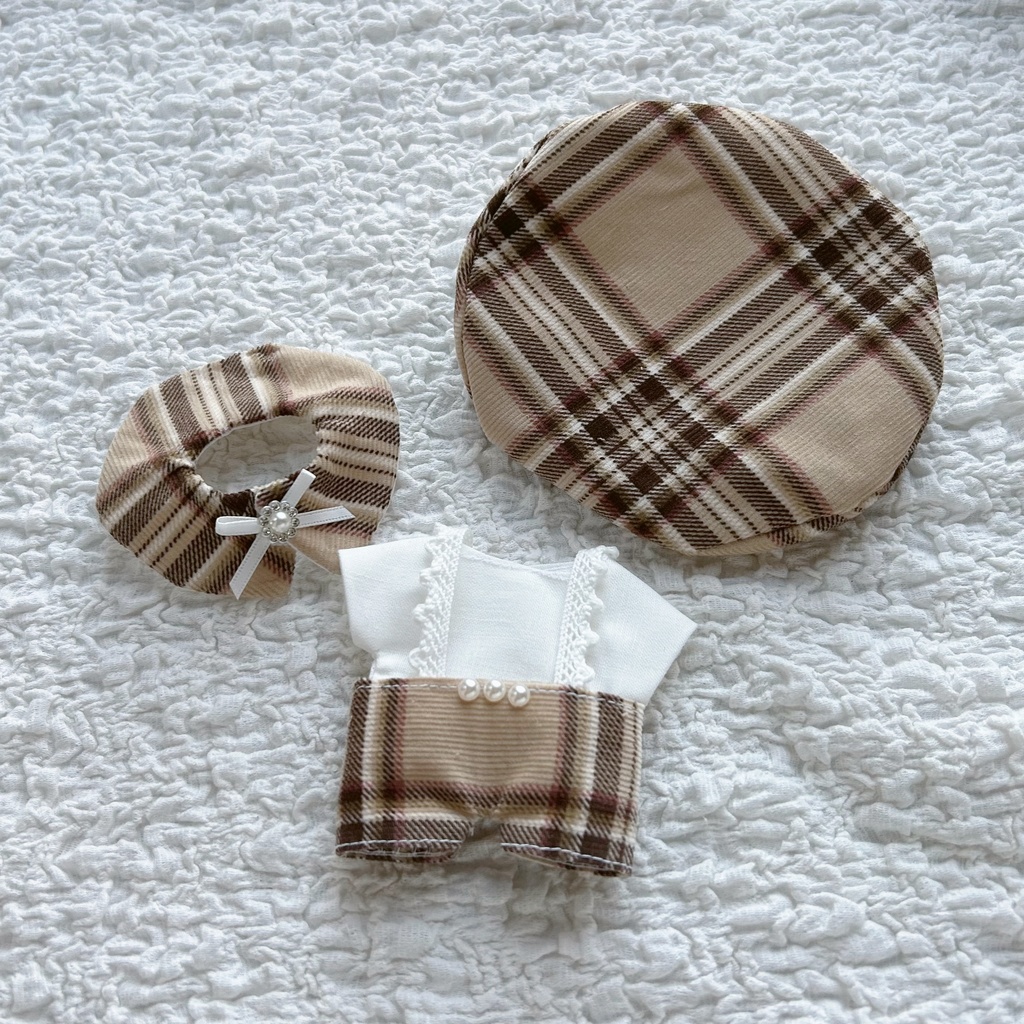 コーデュロイチェックのケープとベレー帽セット