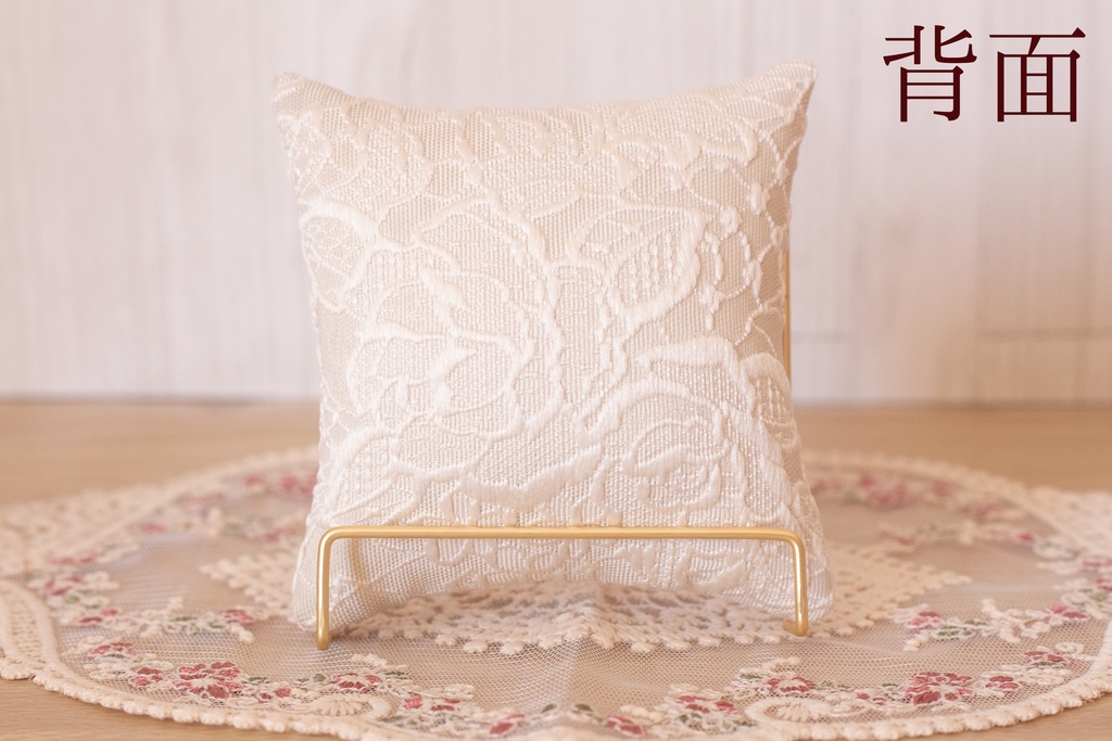 ドール用 刺繍クッション