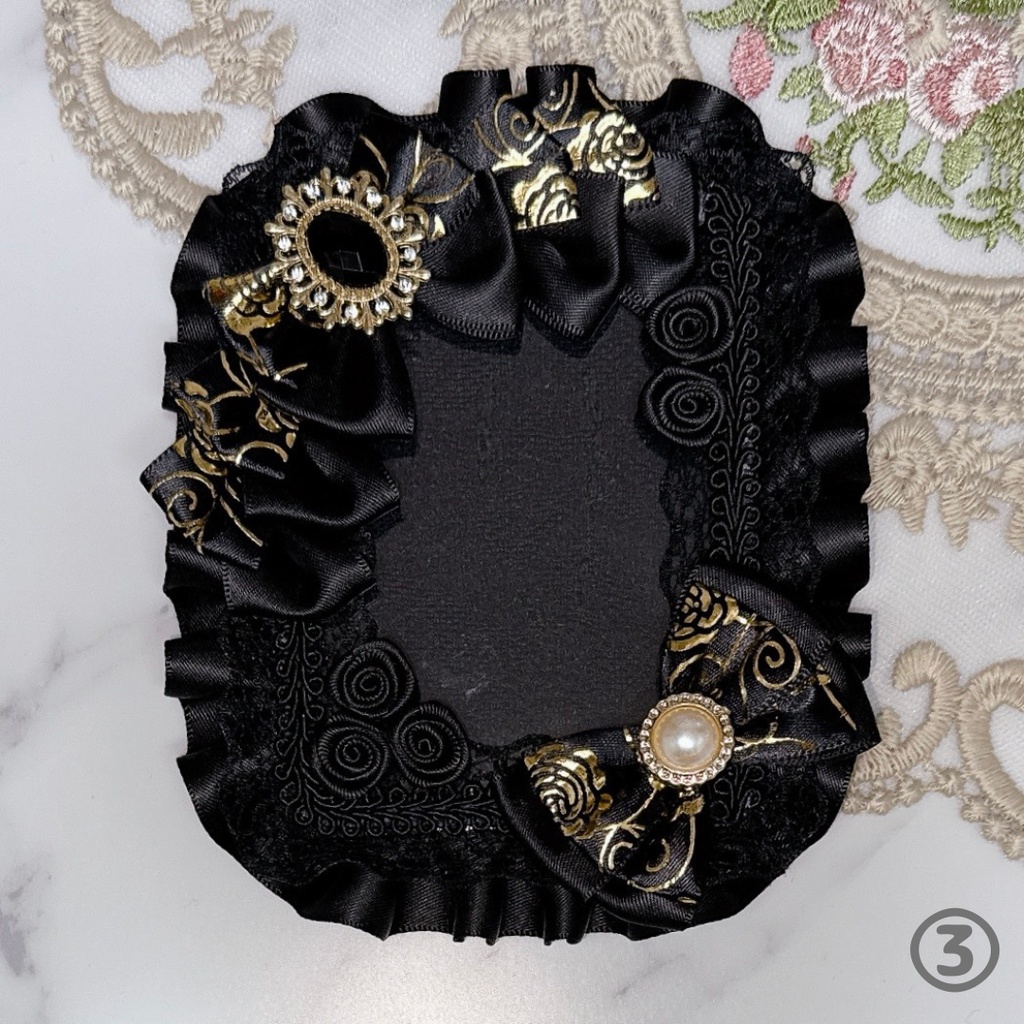 【K06-B1】トレカケース 硬質ケース デコ 推し活 痛バ 量産型 地雷系 黒