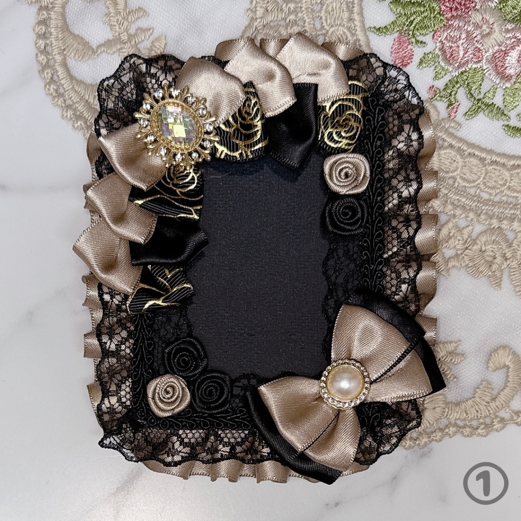 【K06-B2】トレカケース 硬質ケース デコ 推し活 痛バ 量産型 地雷系 黒