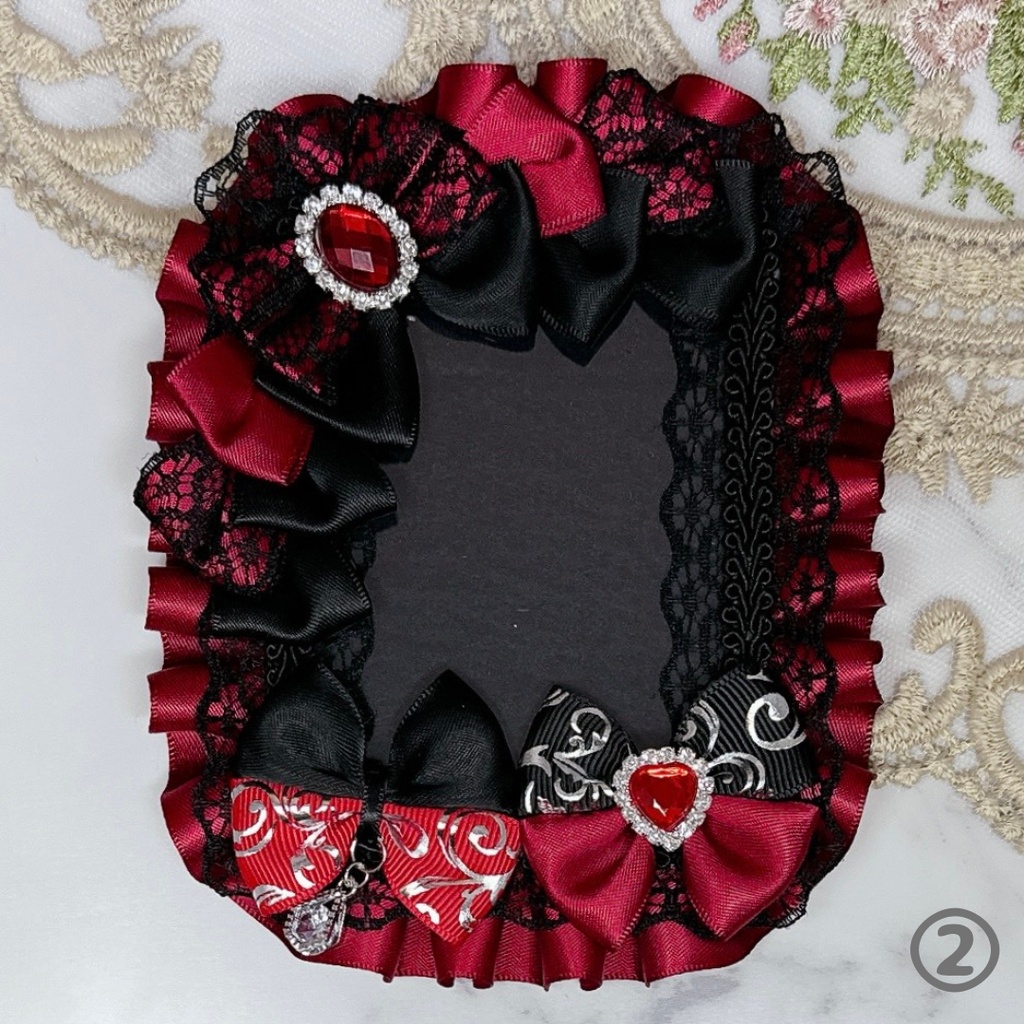 【K01-B1】トレカケース 硬質ケース デコ 推し活 痛バ 量産型 地雷系 黒