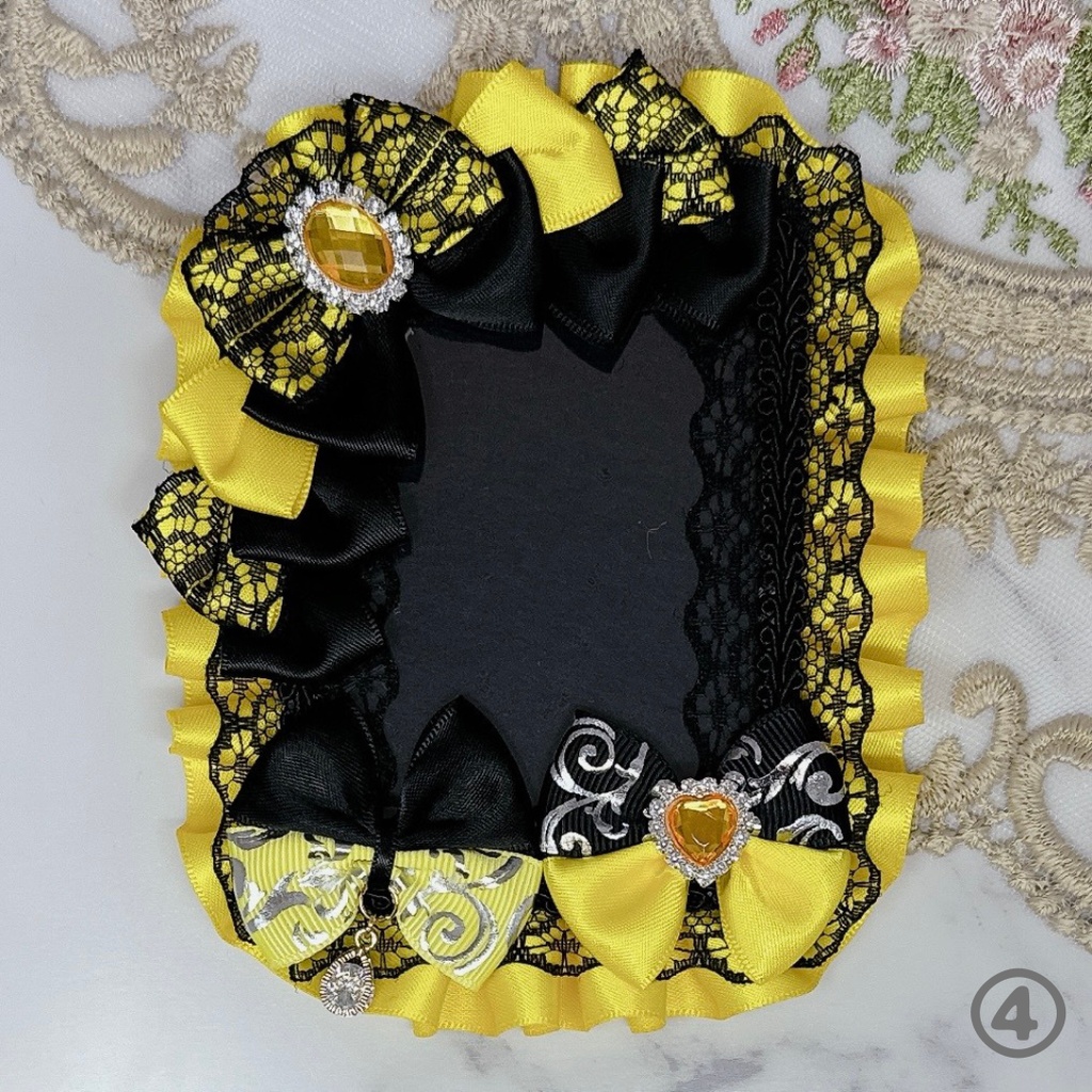 【K01-B1】トレカケース 硬質ケース デコ 推し活 痛バ 量産型 地雷系 黒