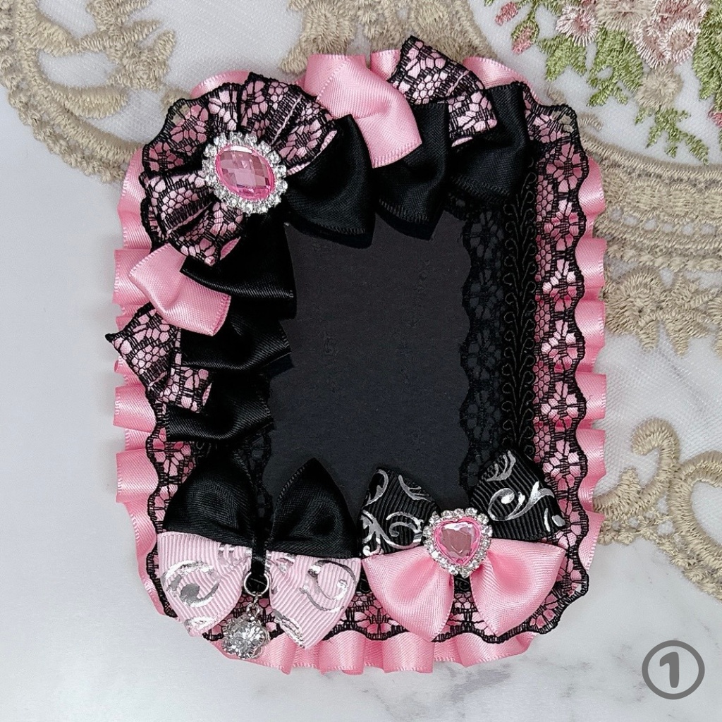 【K01-B1】トレカケース 硬質ケース デコ 推し活 痛バ 量産型 地雷系 黒