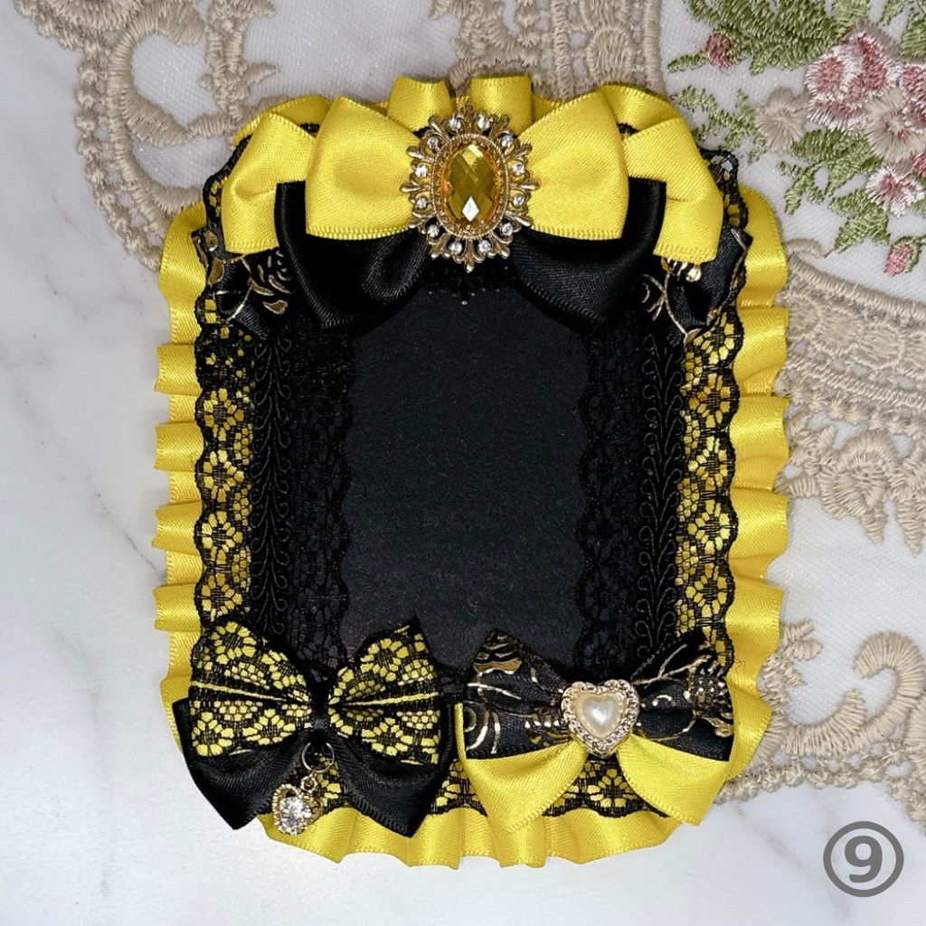 【K07b-WB1】トレカケース 硬質ケース デコ 推し活 痛バ 量産型 地雷系 黒