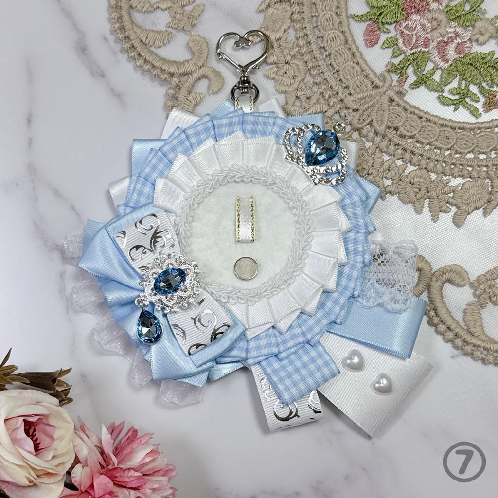 【R04-W1】痛ロゼット ロゼット 缶バッジ 推し活 痛バ 量産型 地雷系 オタ活 チェック柄 クラウン 白