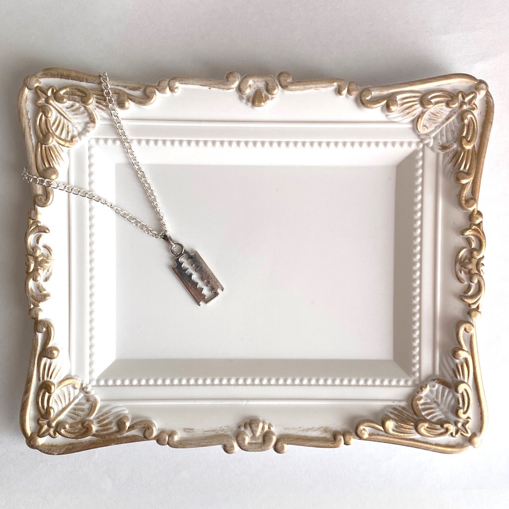 title:哀₍あい₎に溺れる / 両刃カミソリ ネックレス