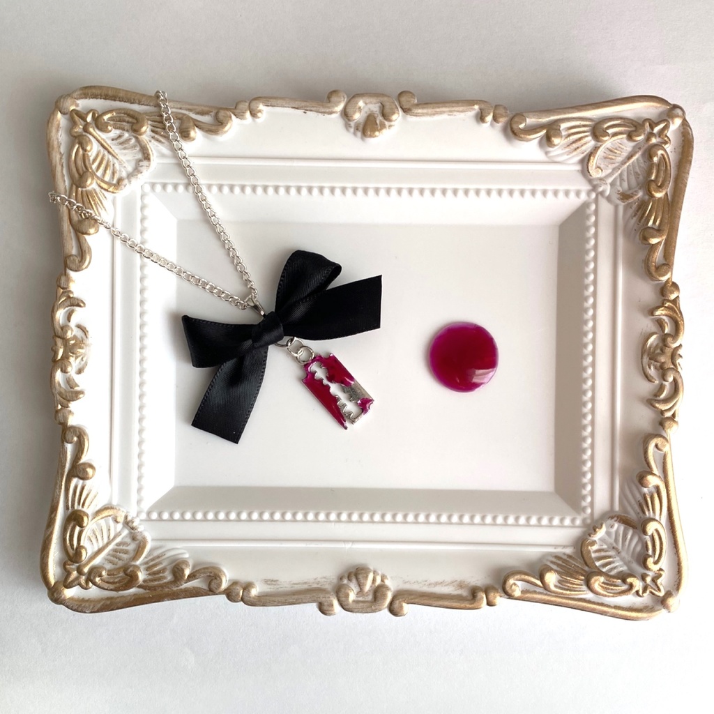 title:哀₍あい₎に溺れる / 両刃カミソリ ネックレス