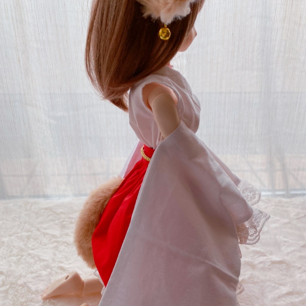 Kon Kon 巫女服 ^.,.^ __ノシ