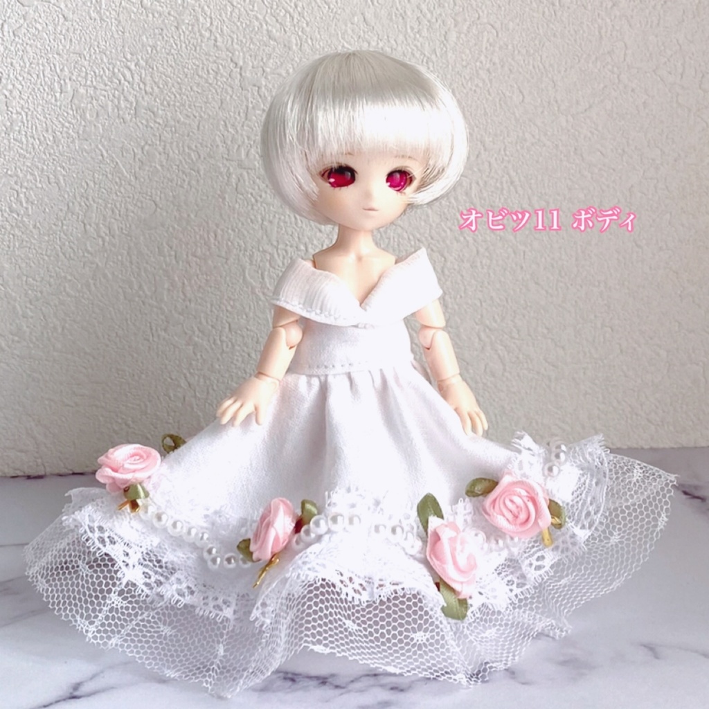 ✝︎ゴシック調ドレス✝︎【オビツ11向け】