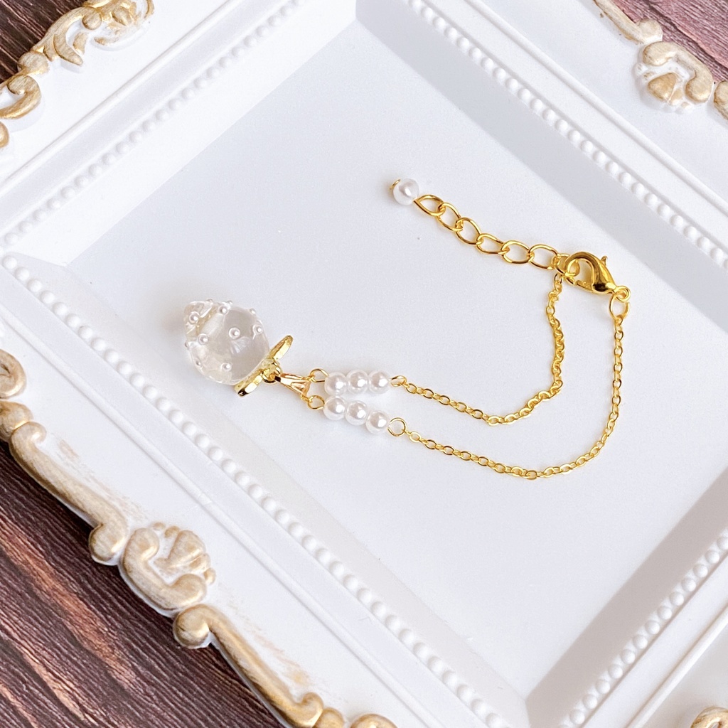 いちごのネックレス【1/4〜1/3サイズ向け】【B~C品】