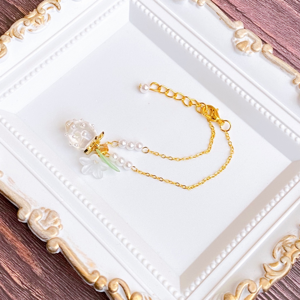 いちごのネックレス【1/4〜1/3サイズ向け】【B~C品】